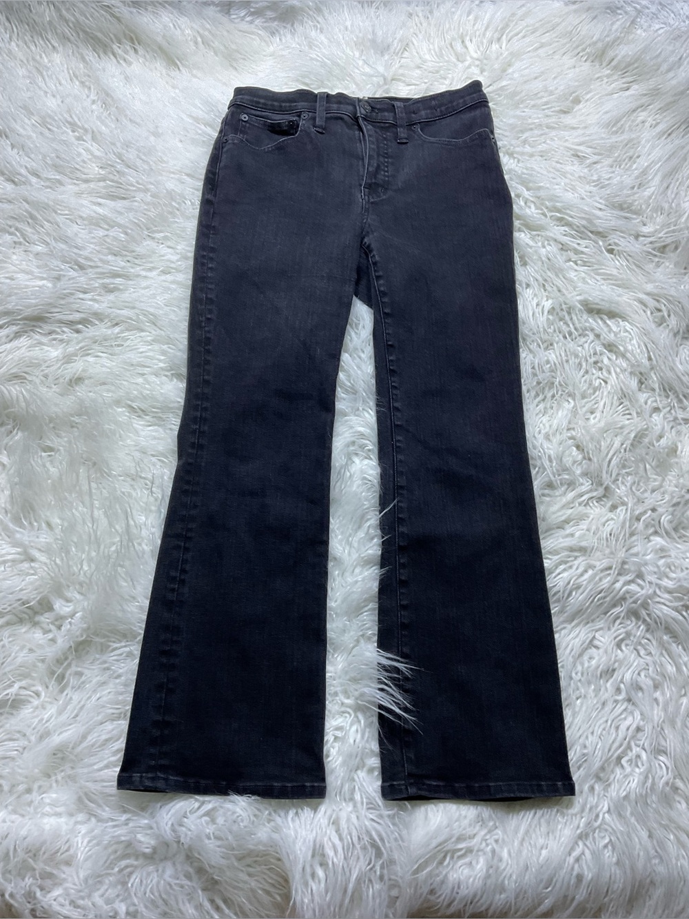 Madewell Mid-Rise Kick Out Crop Jeans